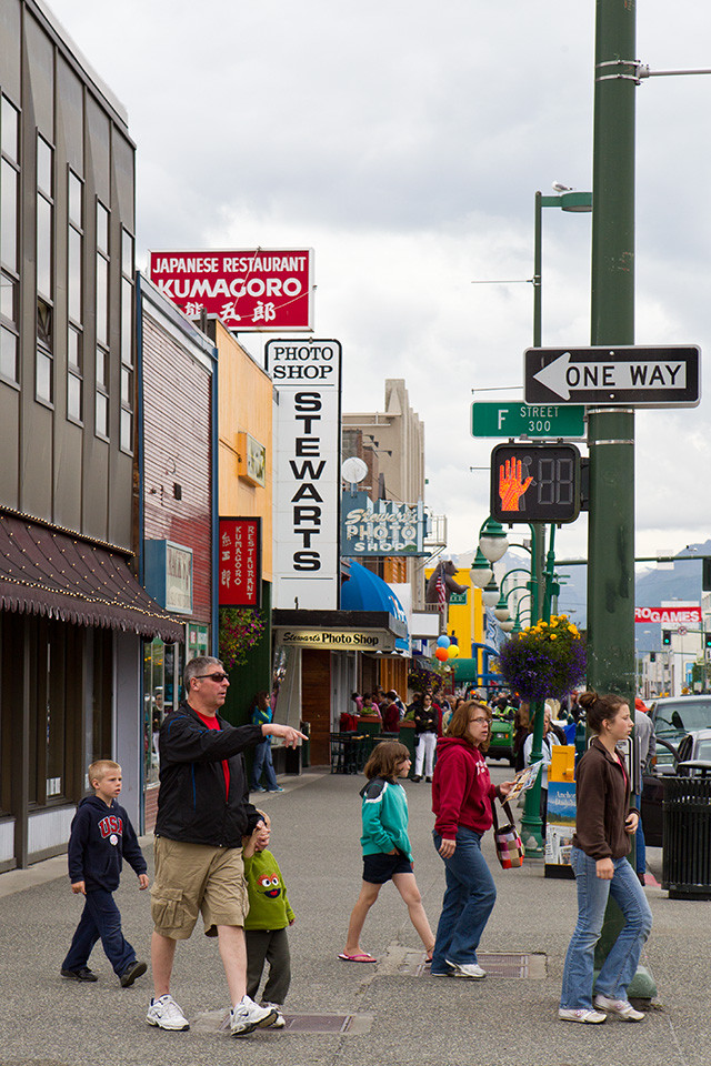 Fourth Avenue is a main tourist street.