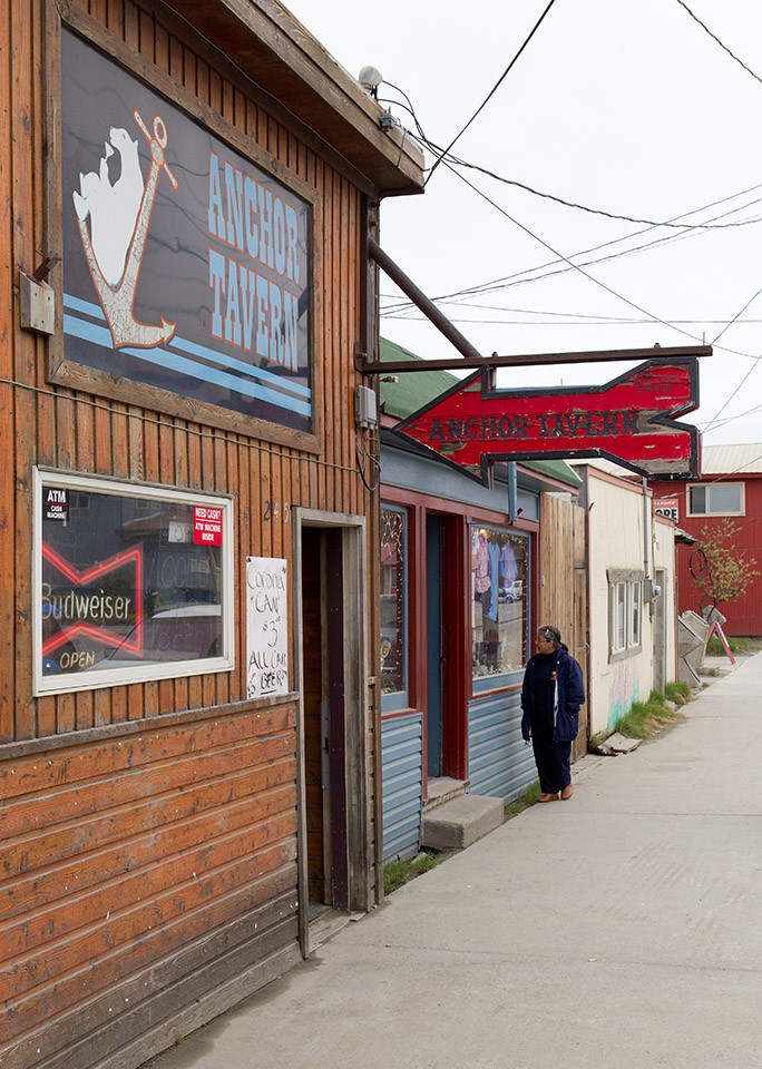 Anchor Tavern and Maruskiya's shop (crafts)