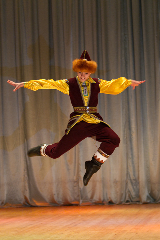 Dancer, cultural performance, Provideniya, Russia