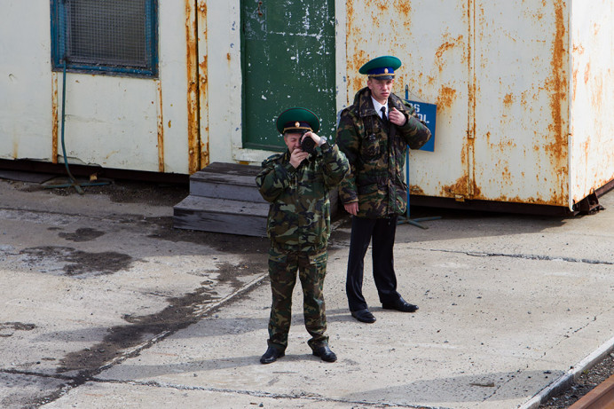 Customs and passport control inspectors