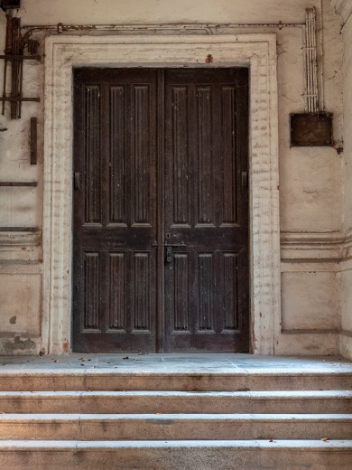 Door-GovtMuseum_OM50565