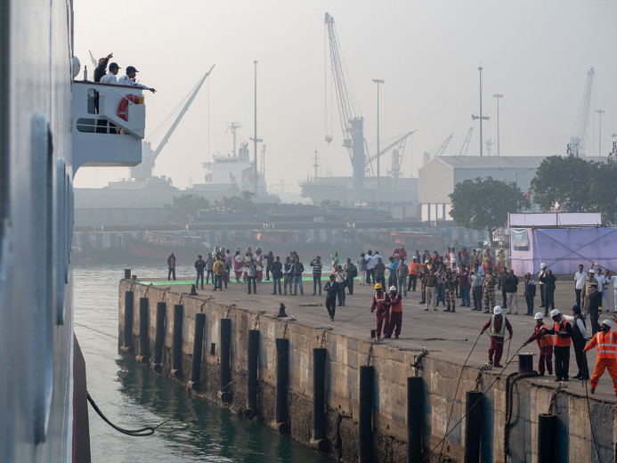 DockingParadeep_OM52110