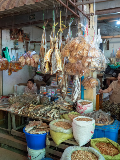 DriedFishStall_OM54347