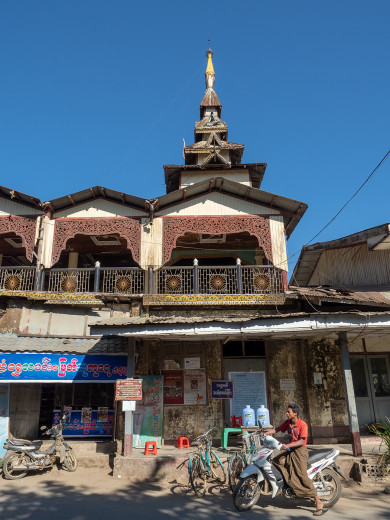 Mosque_OM54392