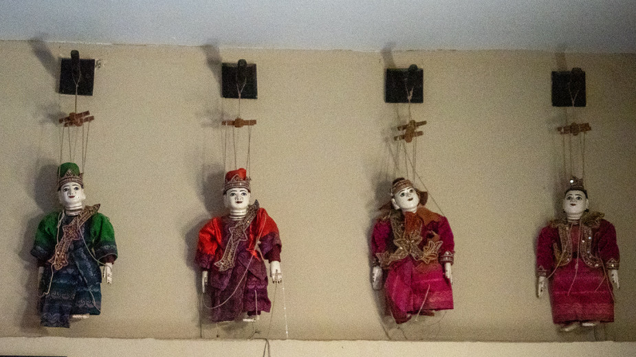 Puppets_OM54532