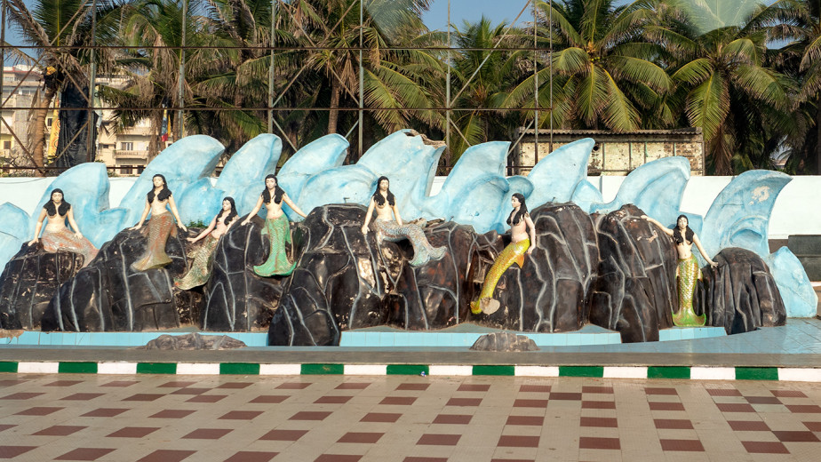 Mermaids2_OM51421