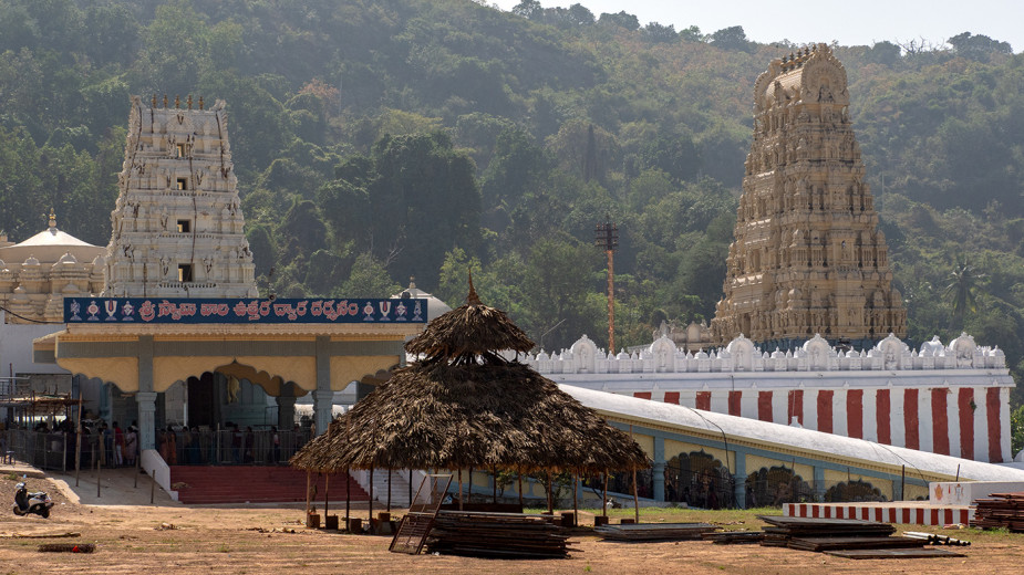 TempleBldgs2_OM51983