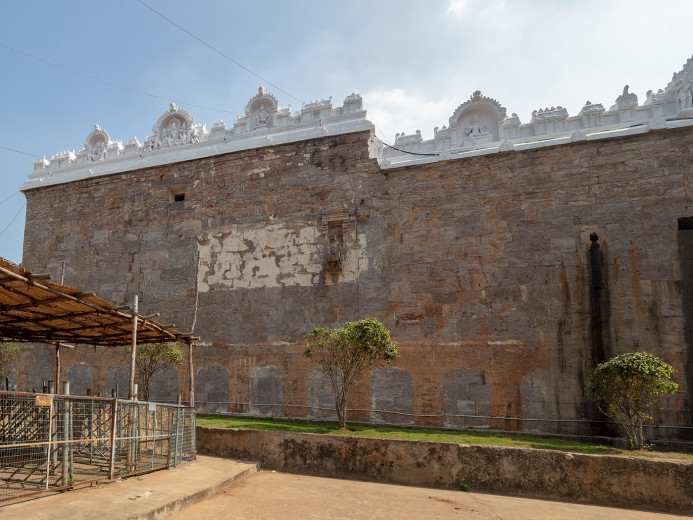 TempleWall_OM51859