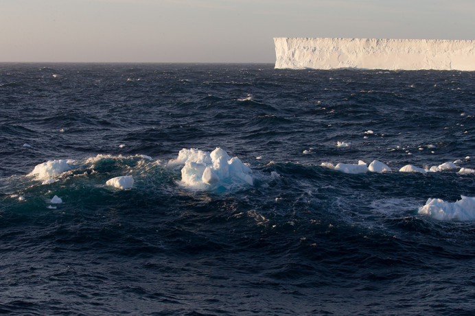 BrashIce_Berg_1X32948