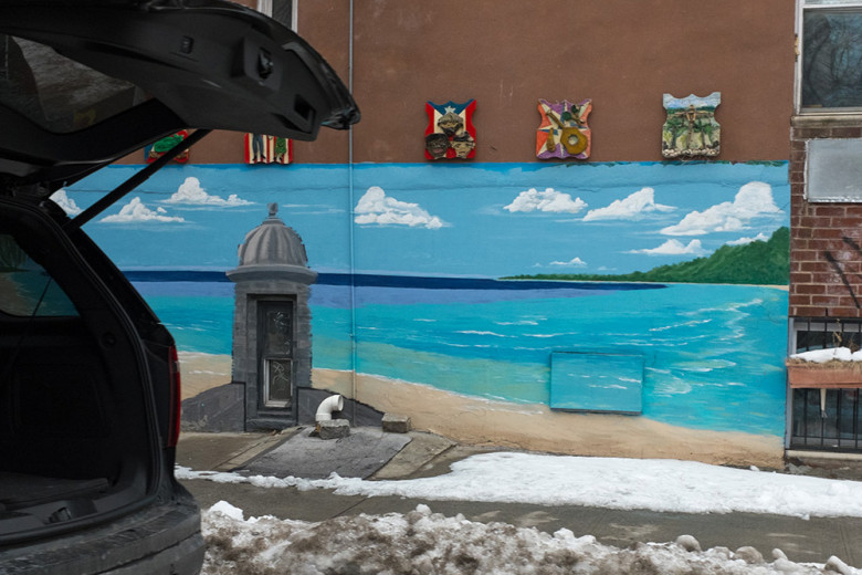 BrooklynBeachScene_1000x667_XS2407
