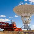 Antenna with tractor to move it