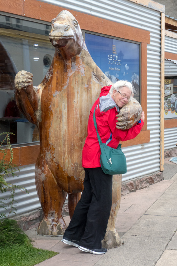 SallyAndMylodon_ZS70683