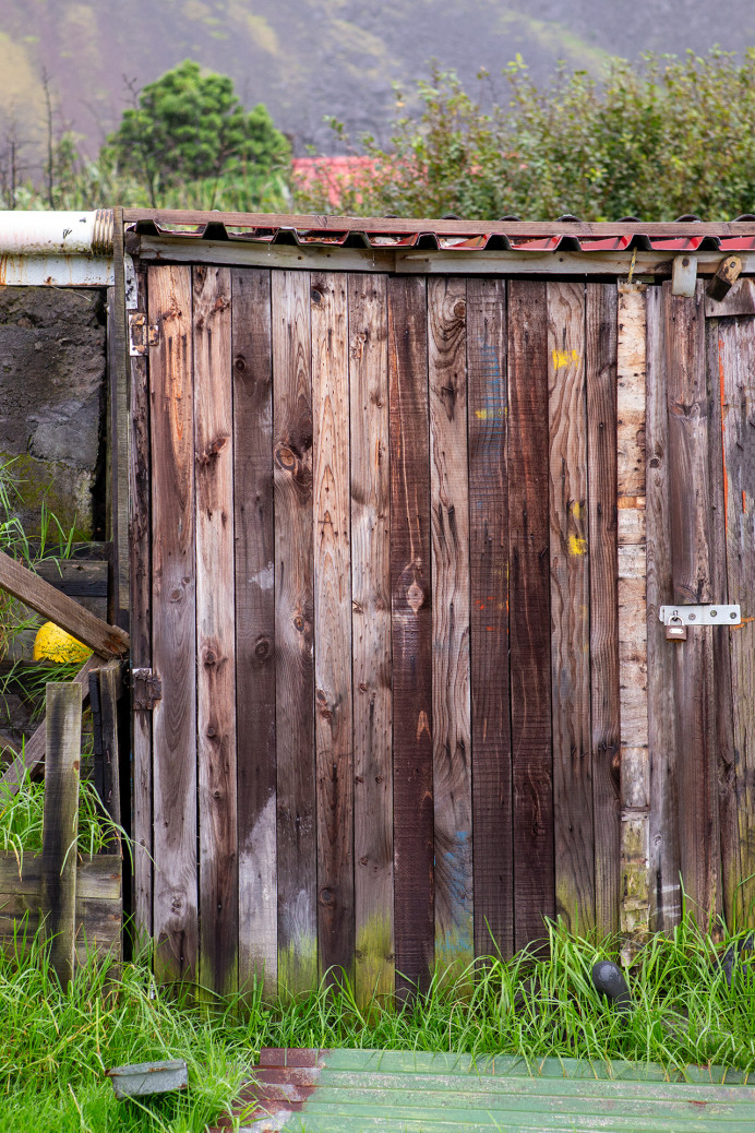 TDC_BrownDoor_1X33440