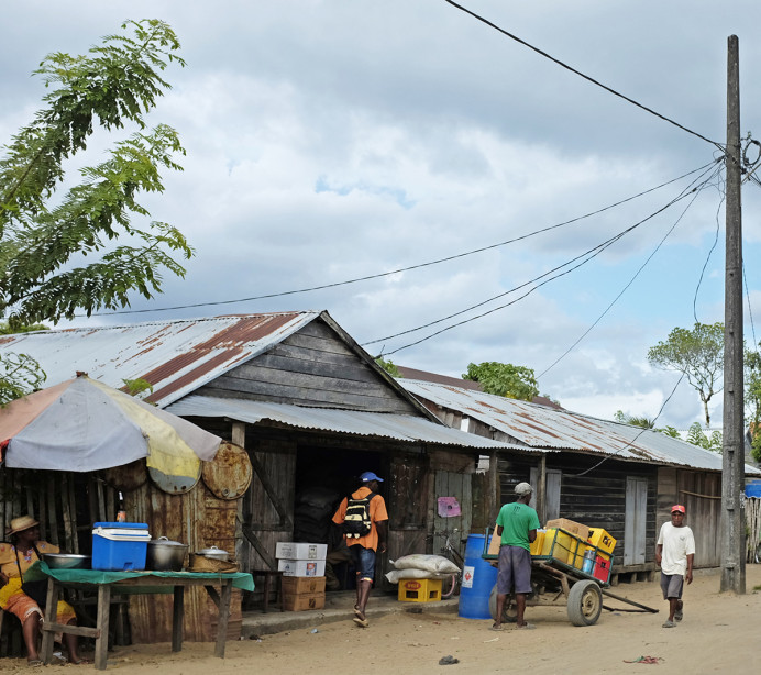 Street scene, Maroantsetra