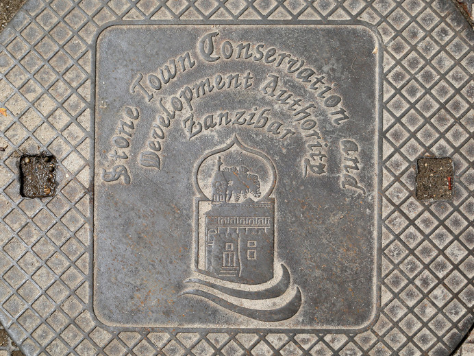 Manhole cover