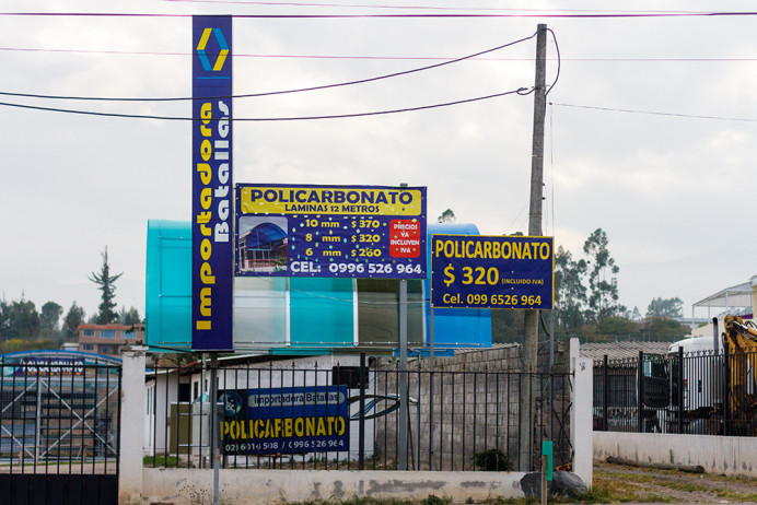 Polycarbonate. Imported! Quito.