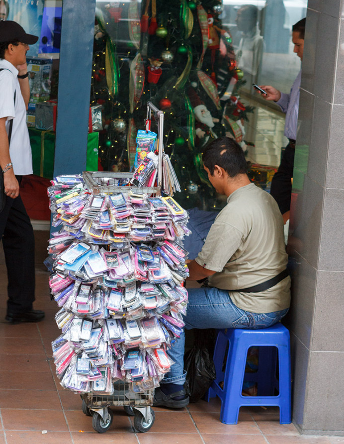 Vendor of cell phone covers. Guayaquil.